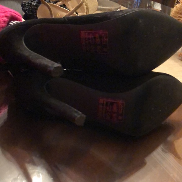 Booties - Picture 4 of 4